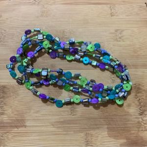 Avenue costume necklace‎